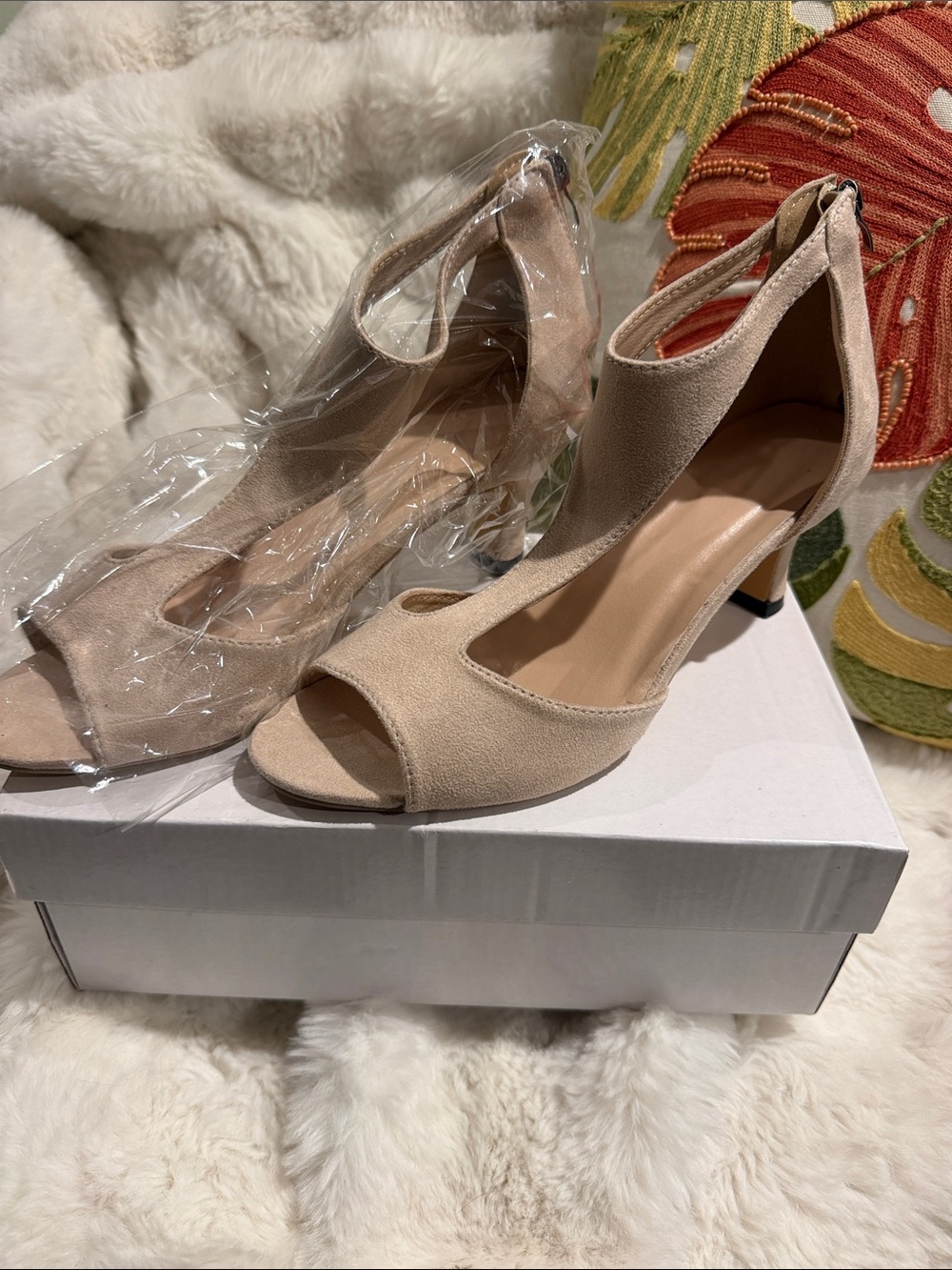 Women’s light dusty pink  Peep-Toe Ankle Strap Heels
